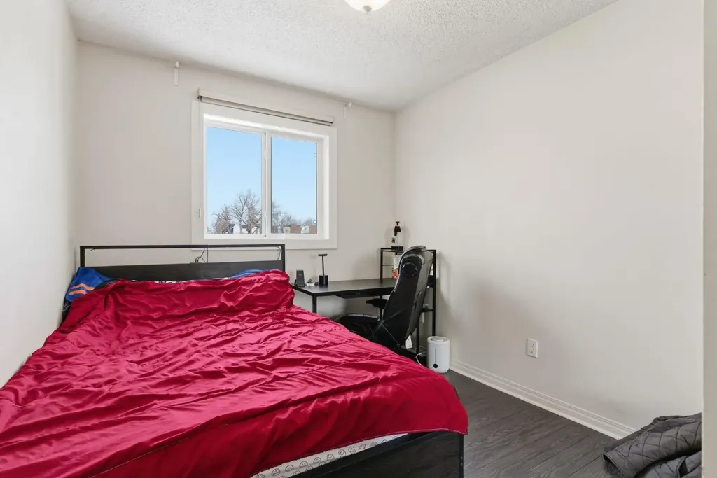 2508 17 Street SW Calgary AB T2T 4M8