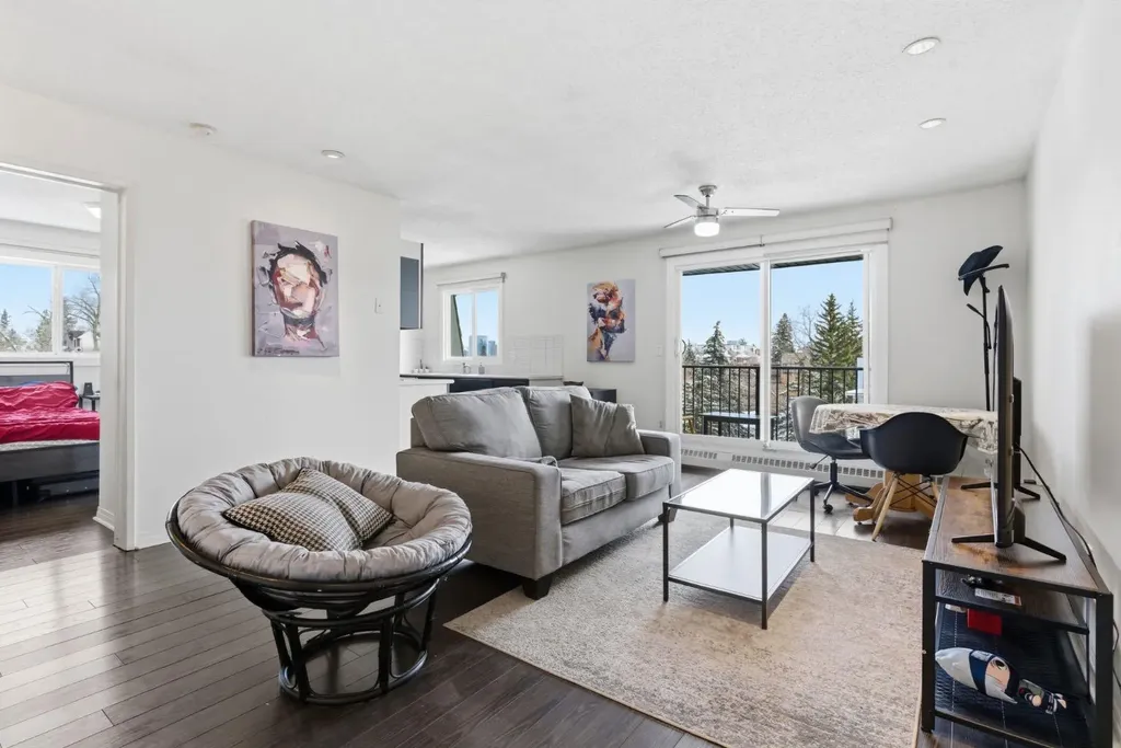 2508 17 Street SW Calgary AB T2T 4M8
