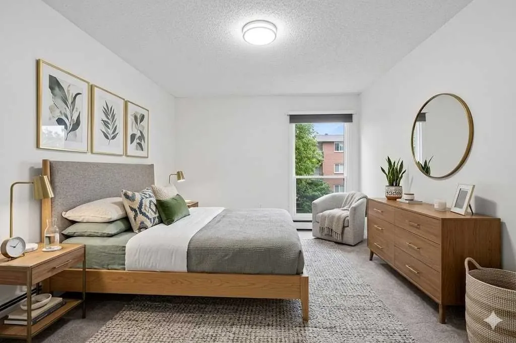 239 6 Avenue NE Calgary AB T2E0L8