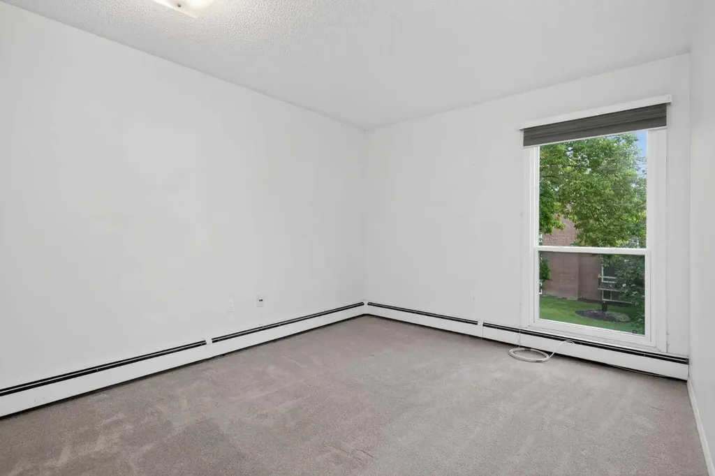 239 6 Avenue NE Calgary AB T2E0L8