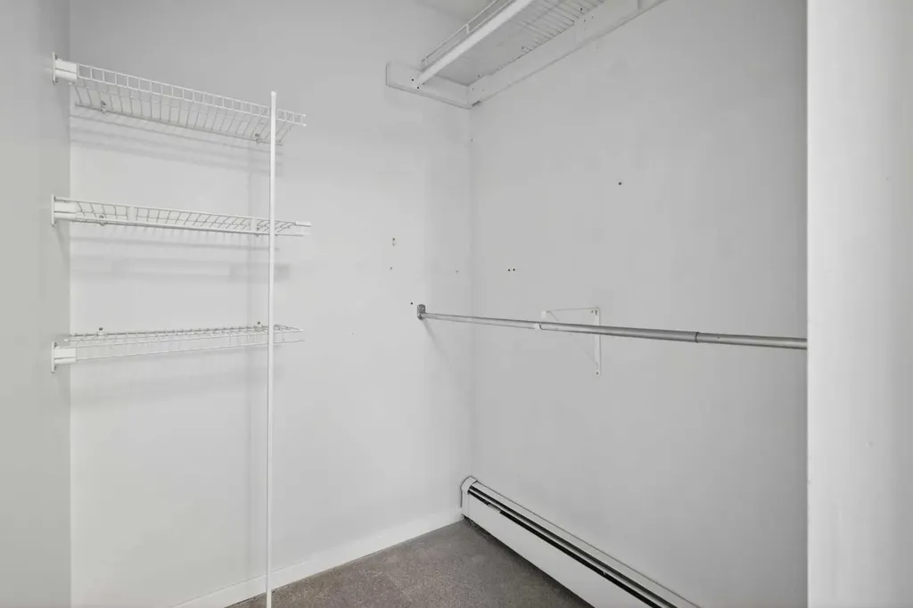 239 6 Avenue NE Calgary AB T2E0L8