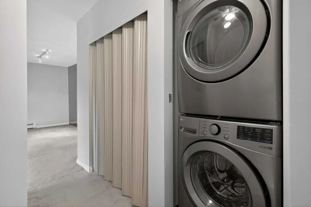239 6 Avenue NE Calgary AB T2E0L8