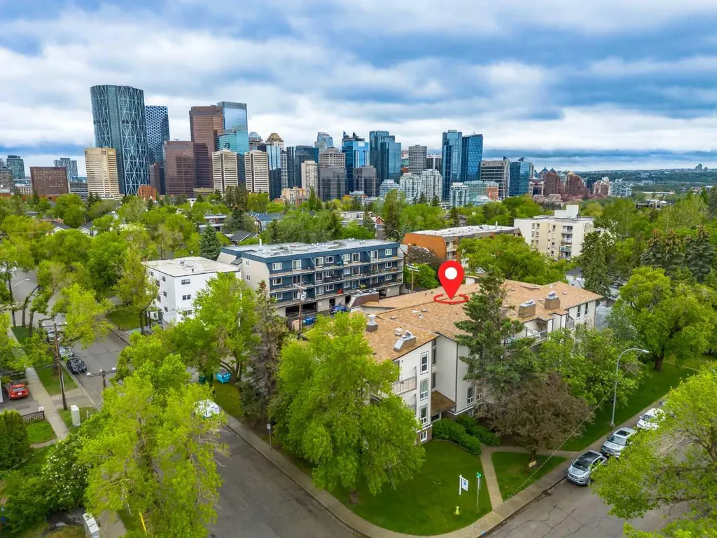 239 6 Avenue NE Calgary AB T2E0L8