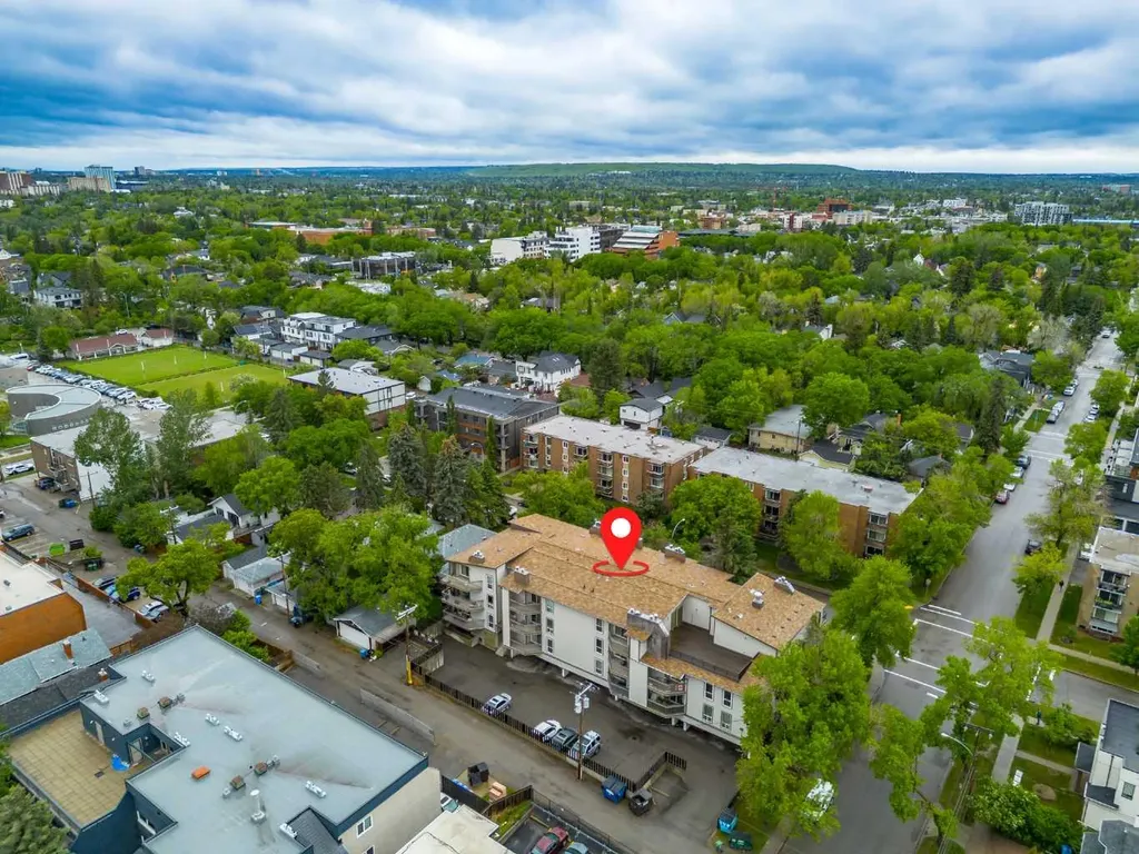 239 6 Avenue NE Calgary AB T2E0L8