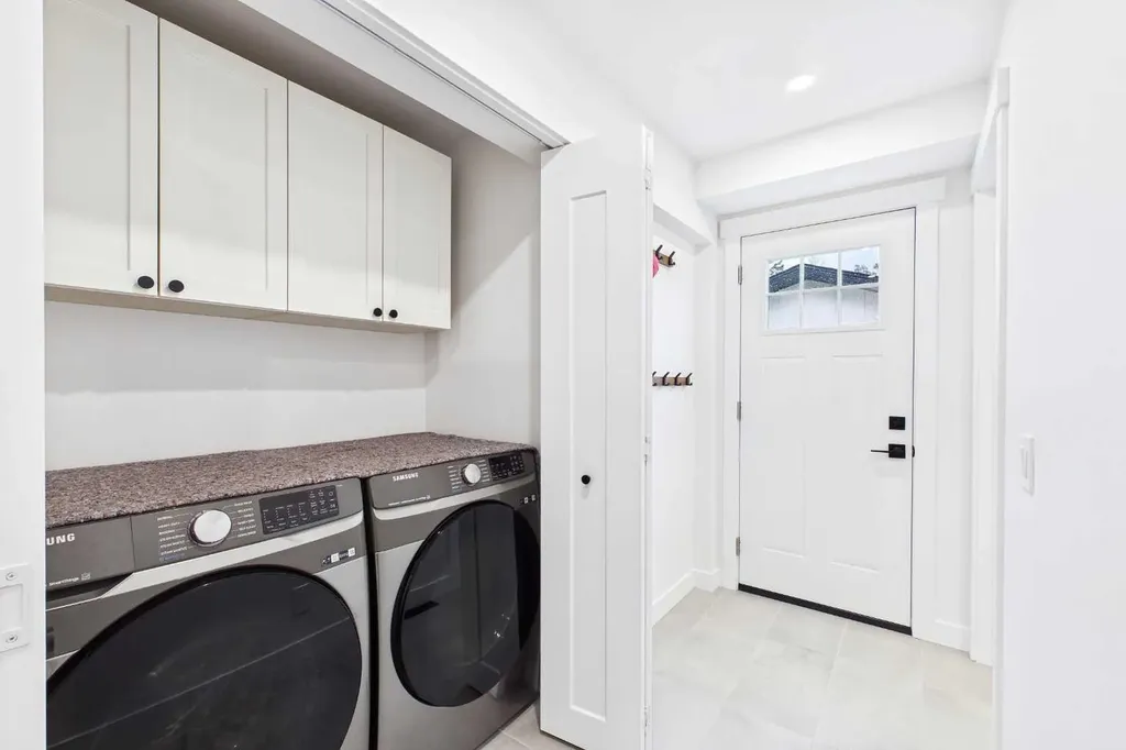 920 Cantabrian Drive SW Calgary AB T2W 1L7