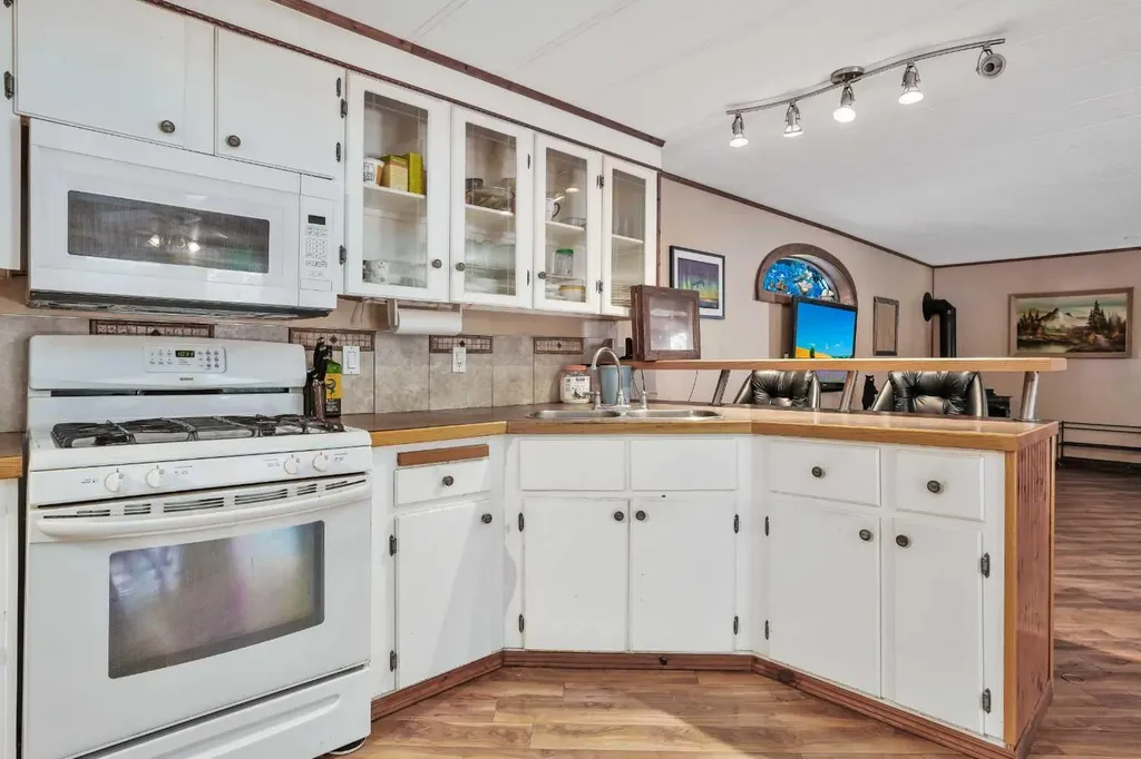 812 20th Street Spruce View AB T0M 1V0