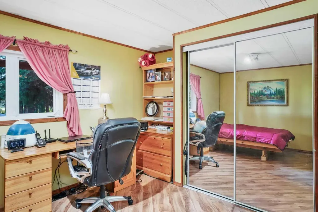812 20th Street Spruce View AB T0M 1V0