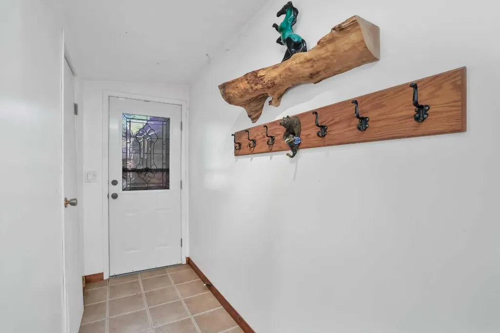 812 20th Street Spruce View AB T0M 1V0