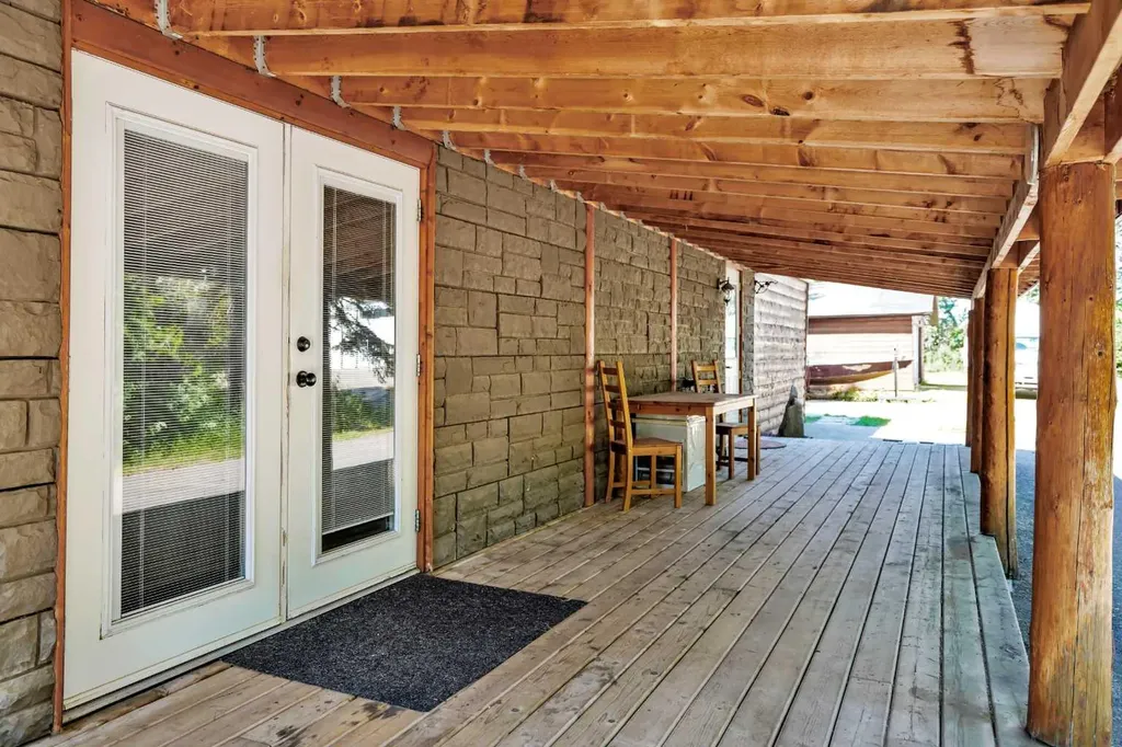 812 20th Street Spruce View AB T0M 1V0
