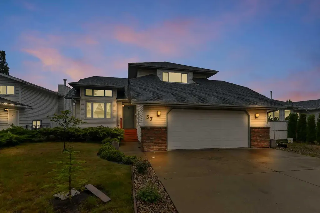 37 Denovan Crescent Red Deer AB T4R 2B6