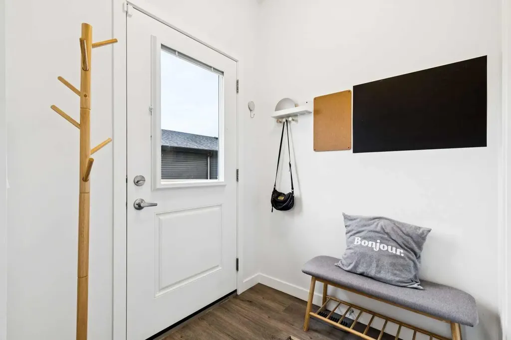 44 Creekside Boulevard SW Calgary AB T2X 4R1