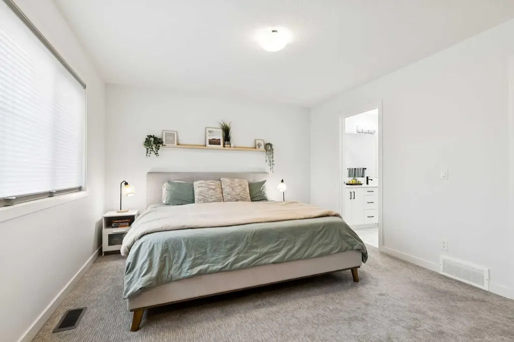 44 Creekside Boulevard SW Calgary AB T2X 4R1