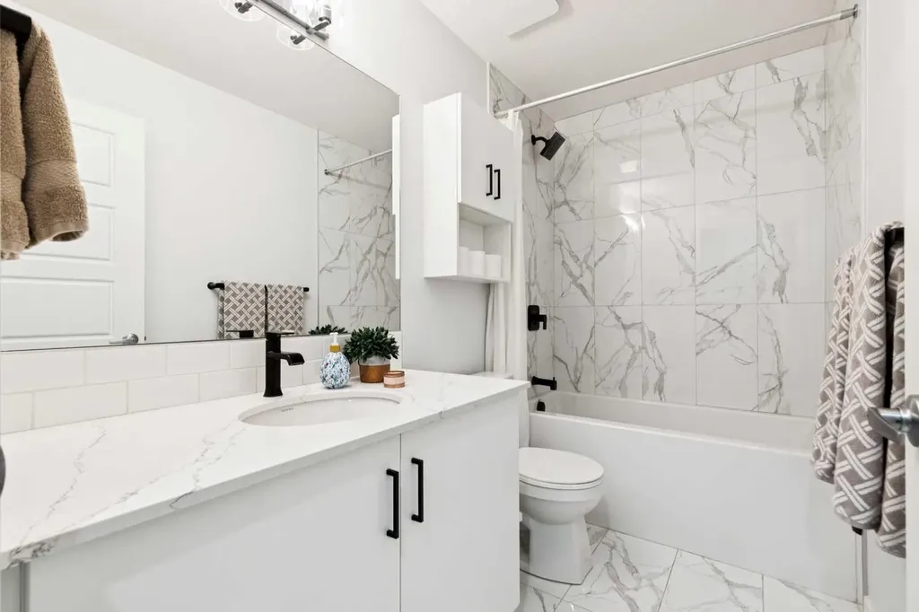44 Creekside Boulevard SW Calgary AB T2X 4R1