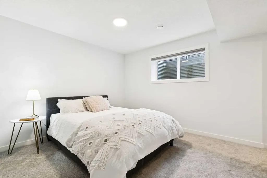 44 Creekside Boulevard SW Calgary AB T2X 4R1