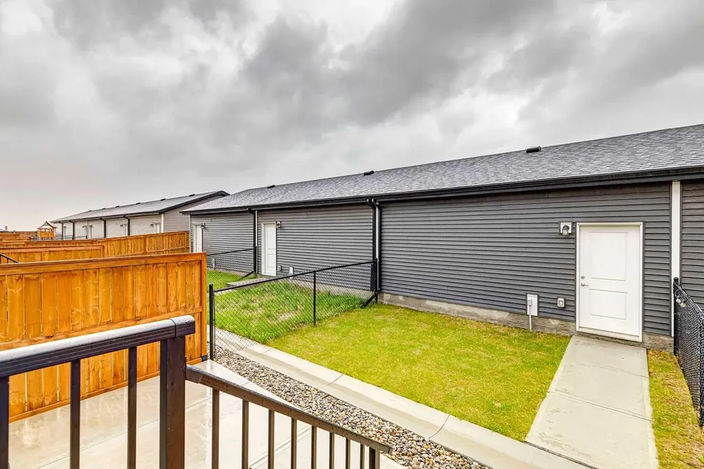 44 Creekside Boulevard SW Calgary AB T2X 4R1