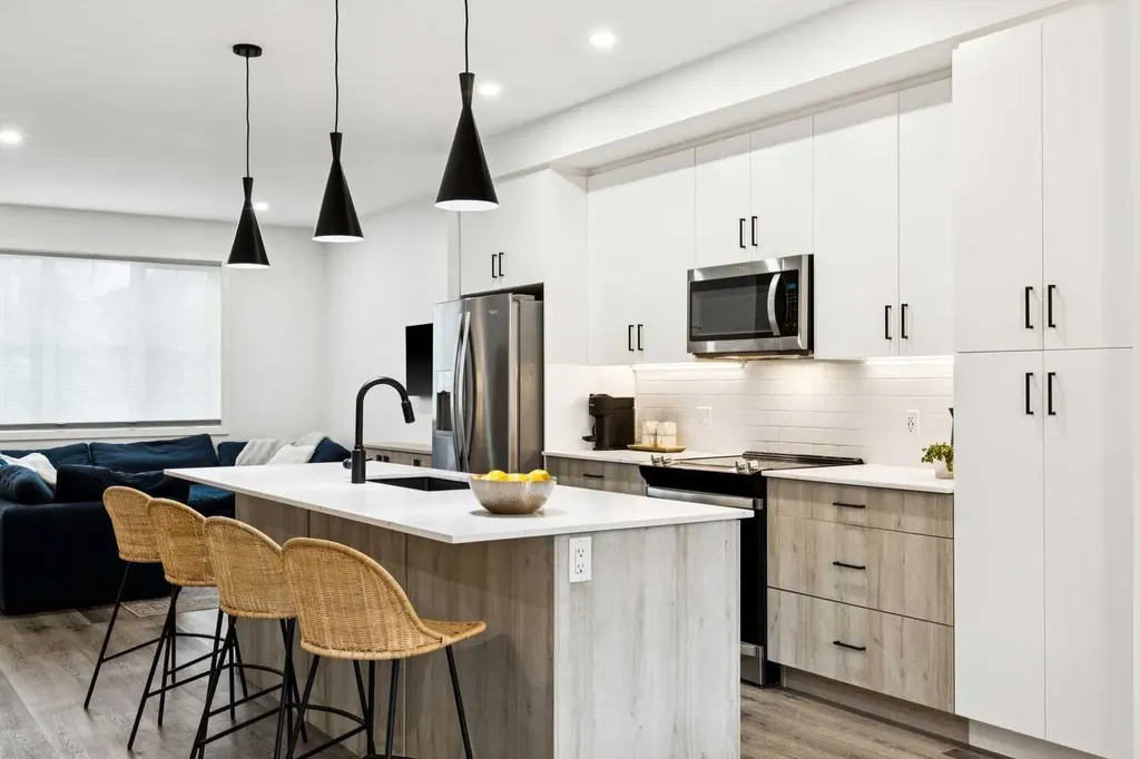 44 Creekside Boulevard SW Calgary AB T2X 4R1