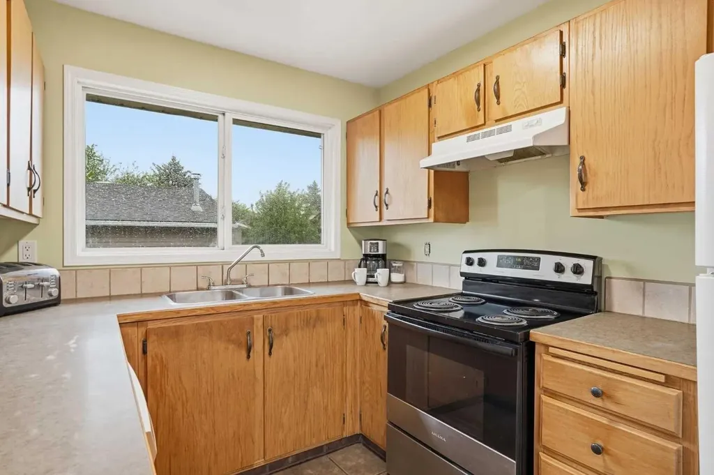101 Aspen Crescent Airdrie AB T4B 1K6