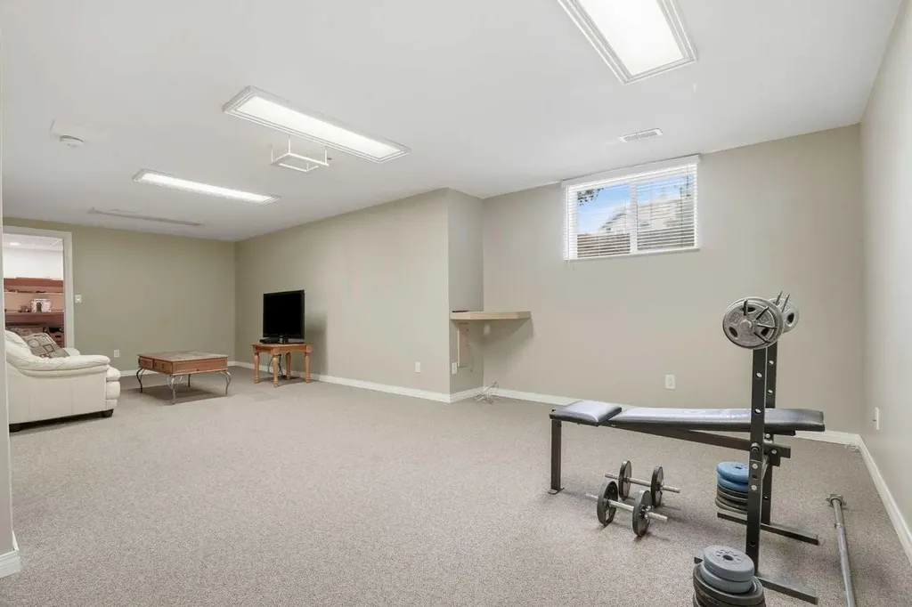 101 Aspen Crescent Airdrie AB T4B 1K6