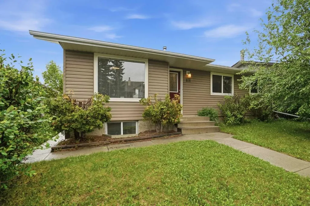 101 Aspen Crescent Airdrie AB T4B 1K6
