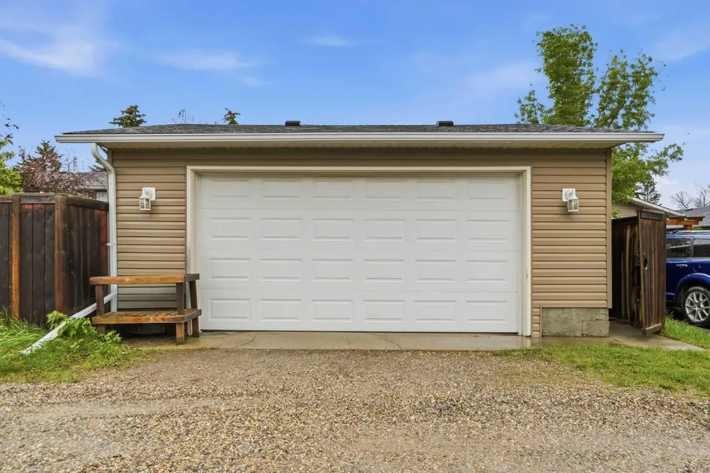 101 Aspen Crescent Airdrie AB T4B 1K6