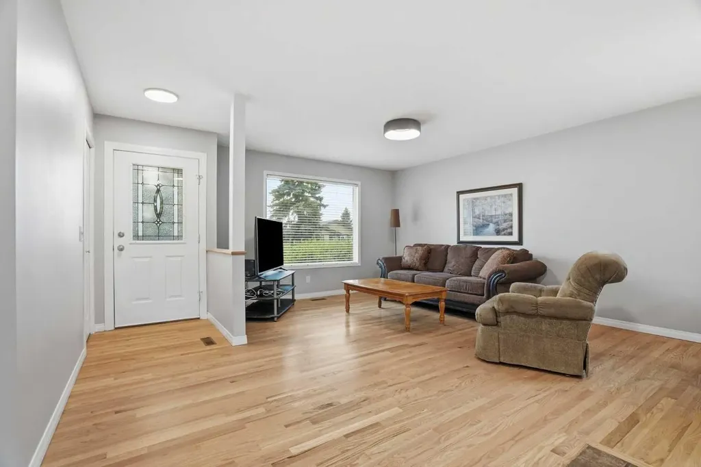 101 Aspen Crescent Airdrie AB T4B 1K6