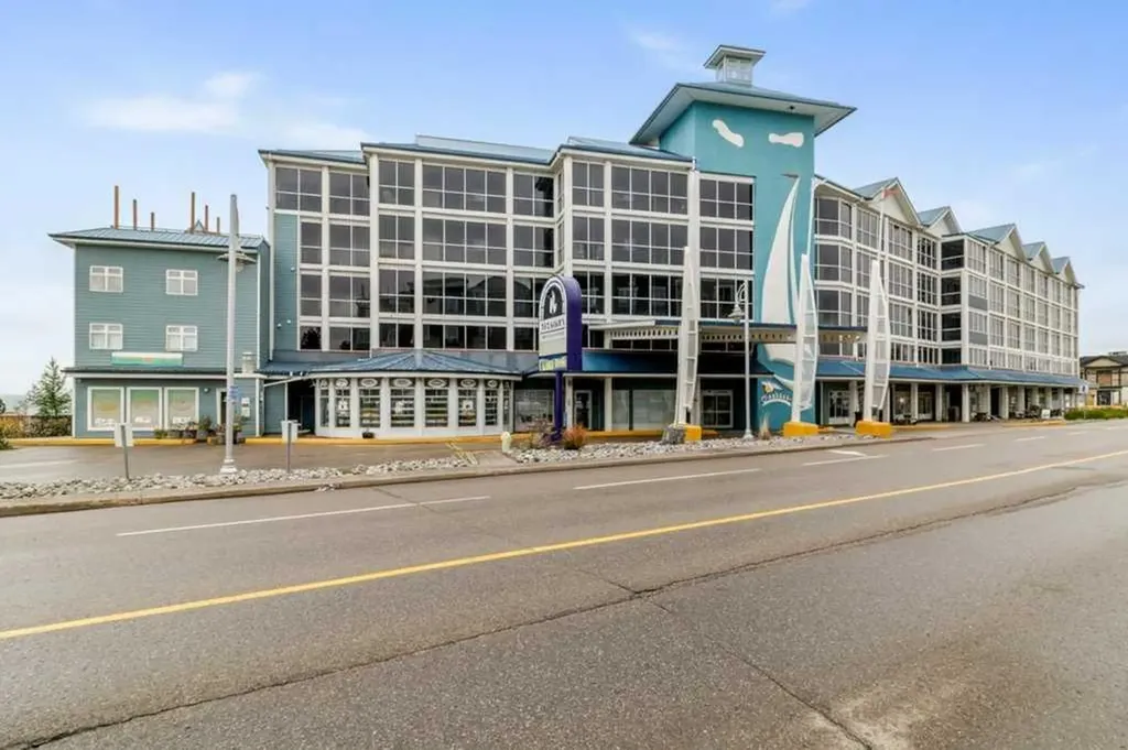 5100 Lakeshore Drive Sylvan Lake AB T4S 2L7