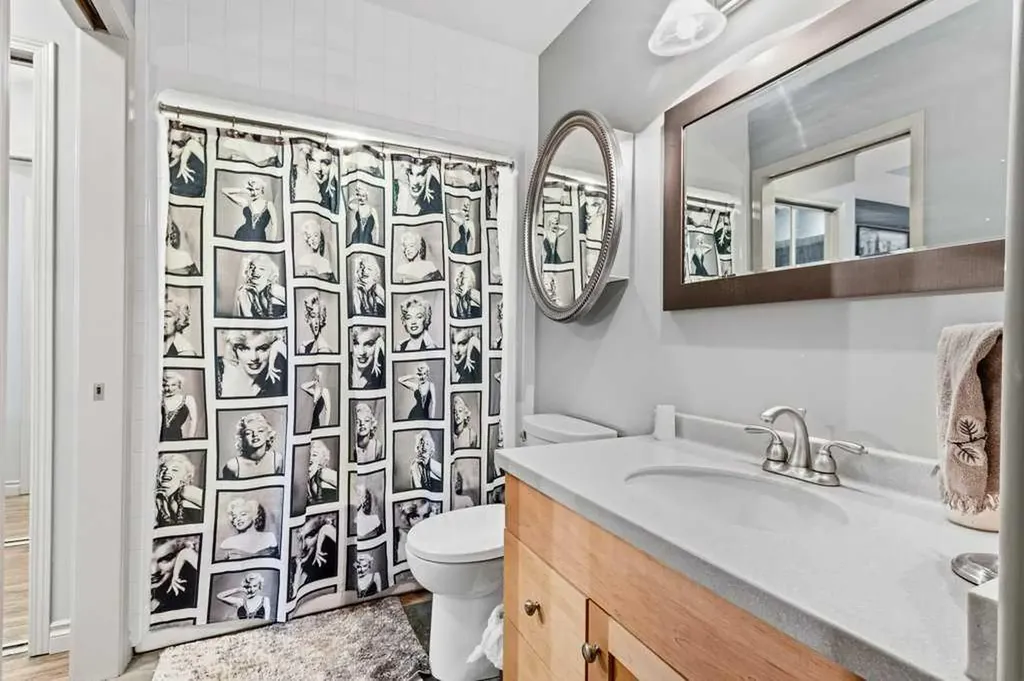 5100 Lakeshore Drive Sylvan Lake AB T4S 2L7