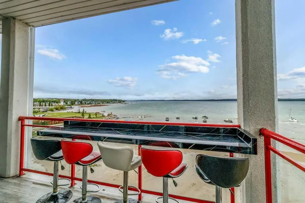 5100 Lakeshore Drive Sylvan Lake AB T4S 2L7