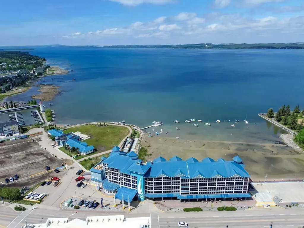 5100 Lakeshore Drive Sylvan Lake AB T4S 2L7