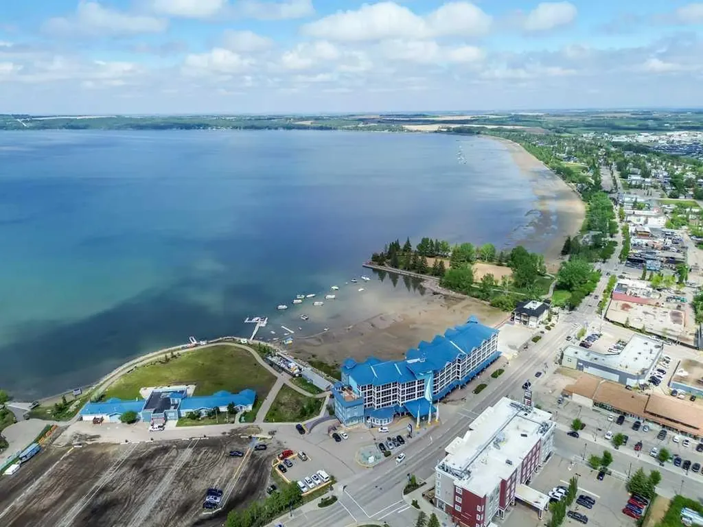 5100 Lakeshore Drive Sylvan Lake AB T4S 2L7