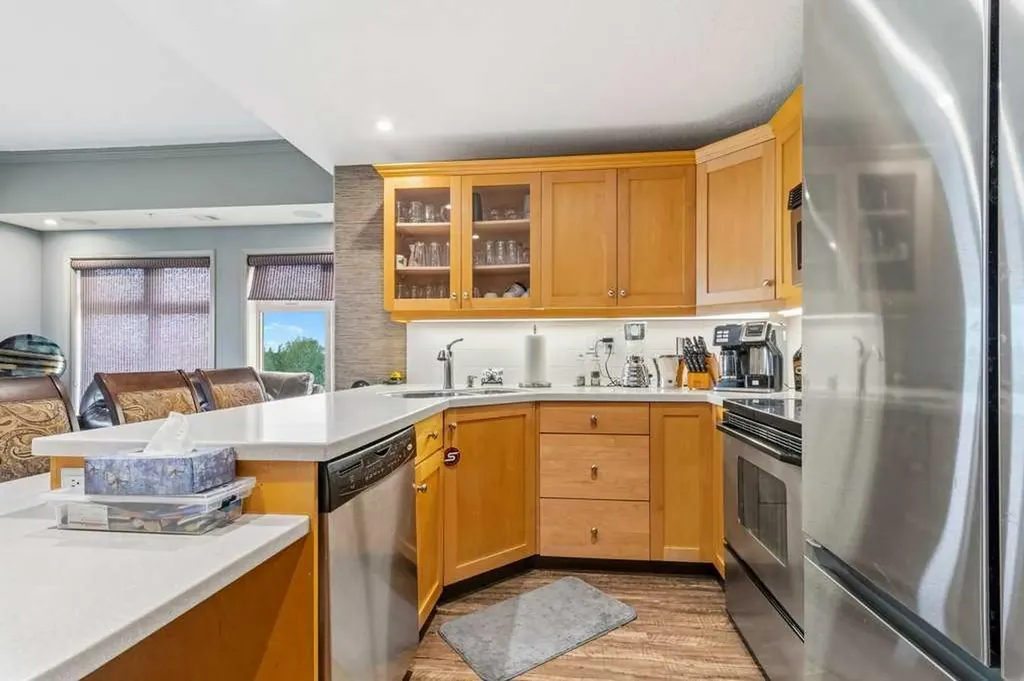 5100 Lakeshore Drive Sylvan Lake AB T4S 2L7