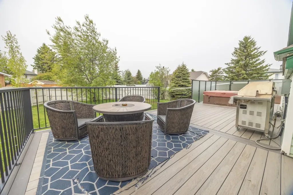 35 Maple Walk Crossfield AB T0M 0S0