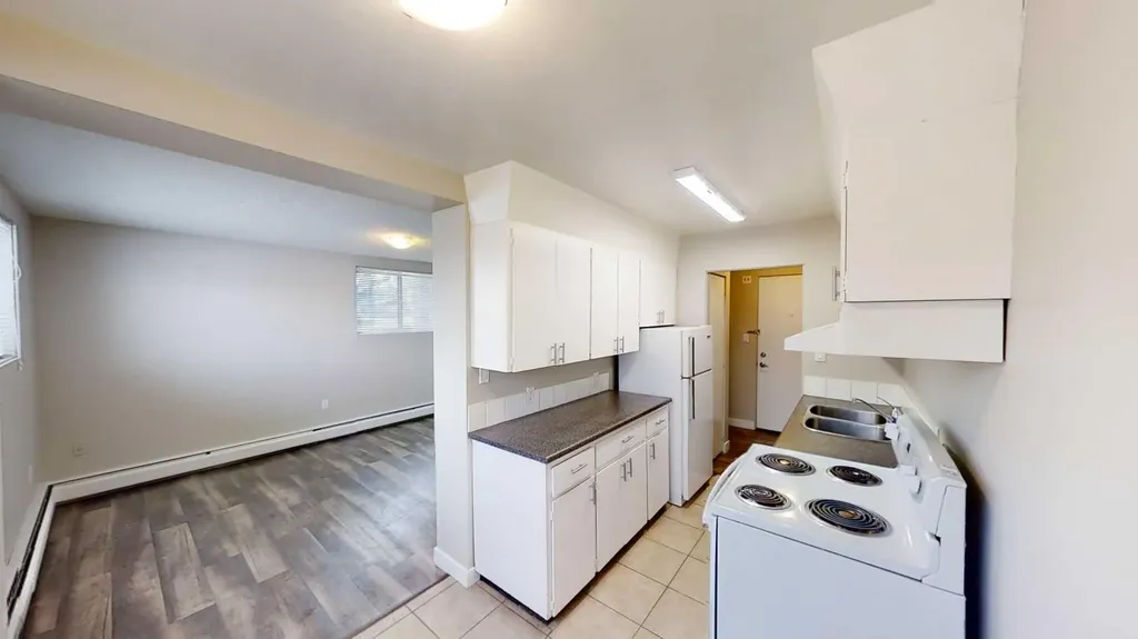 9932 105 Avenue Grande Prairie AB T8V1G9