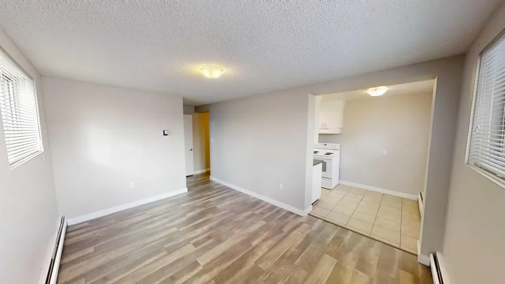 9932 105 Avenue Grande Prairie AB T8V1G9