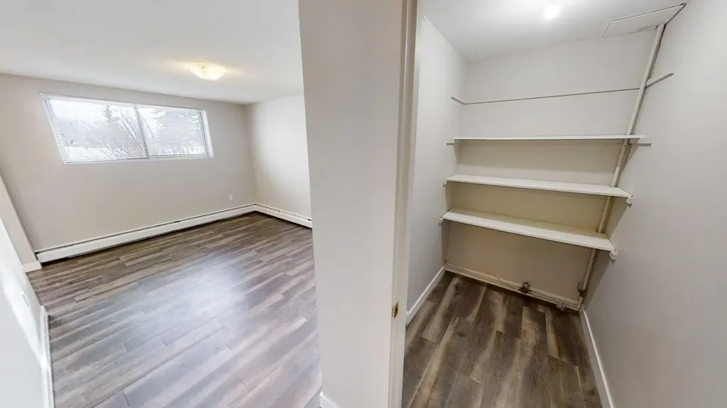 9932 105 Avenue Grande Prairie AB T8V1G9