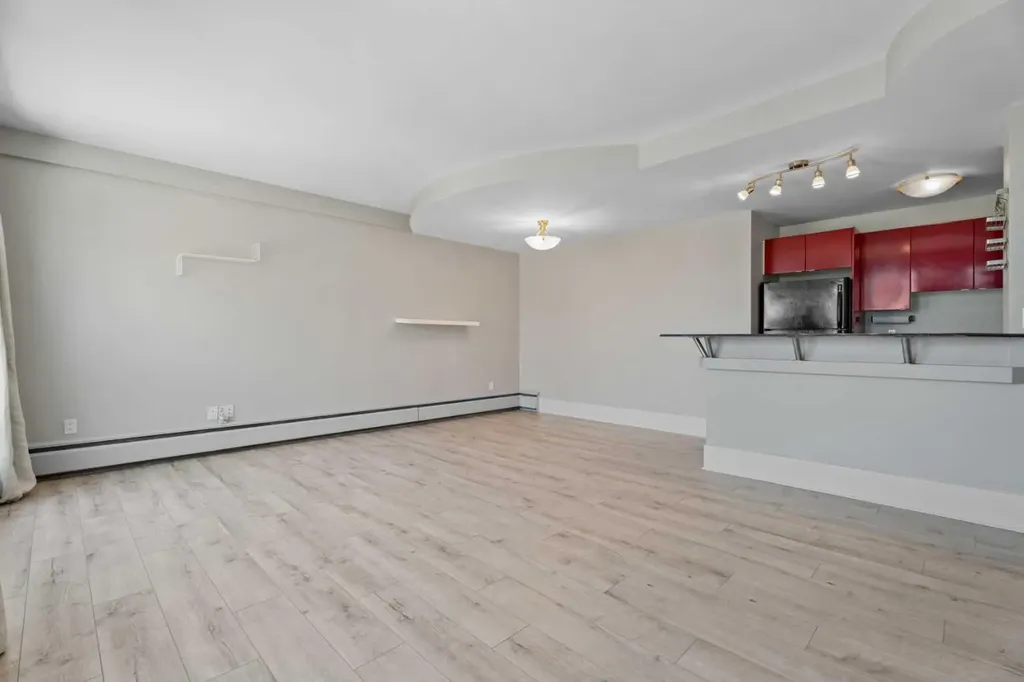 706 15 Avenue SW Calgary AB T2R 0R7