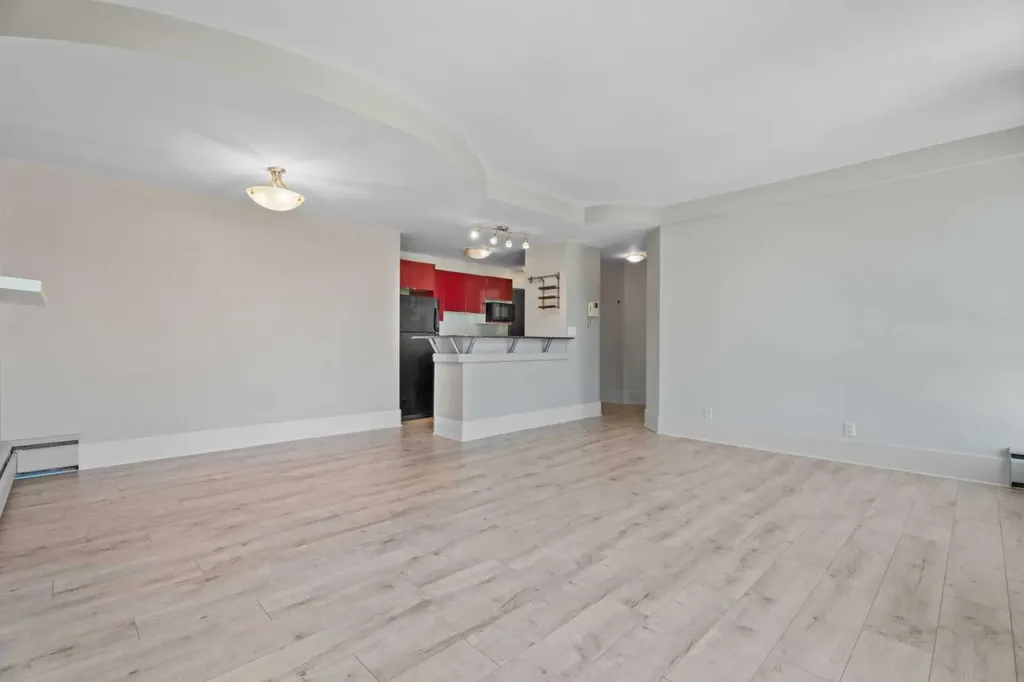 706 15 Avenue SW Calgary AB T2R 0R7