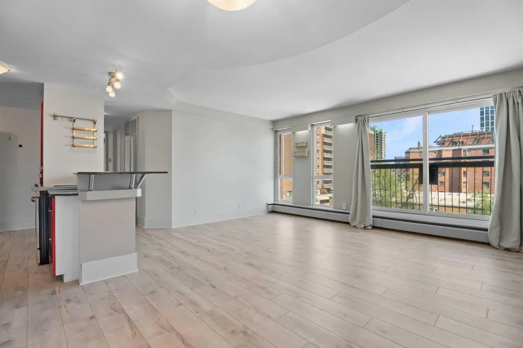 706 15 Avenue SW Calgary AB T2R 0R7