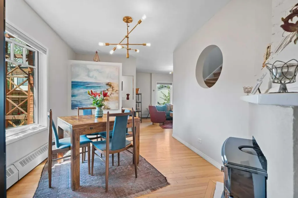 3216 17 Street SW Calgary AB T2T 4N8