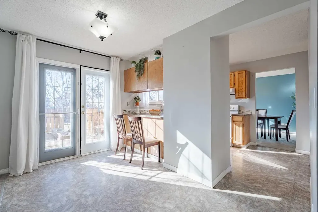 405 6 Street Irricana AB T0M 1B0