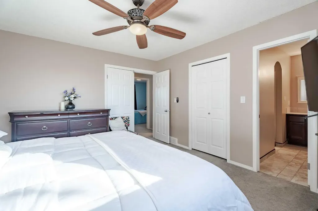 405 6 Street Irricana AB T0M 1B0