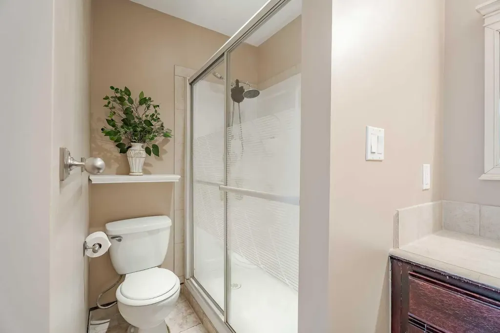 405 6 Street Irricana AB T0M 1B0