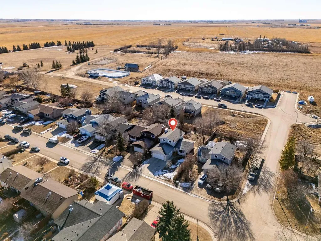 405 6 Street Irricana AB T0M 1B0