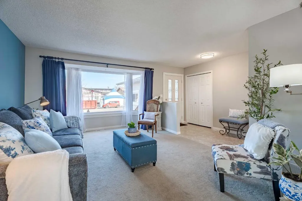 405 6 Street Irricana AB T0M 1B0