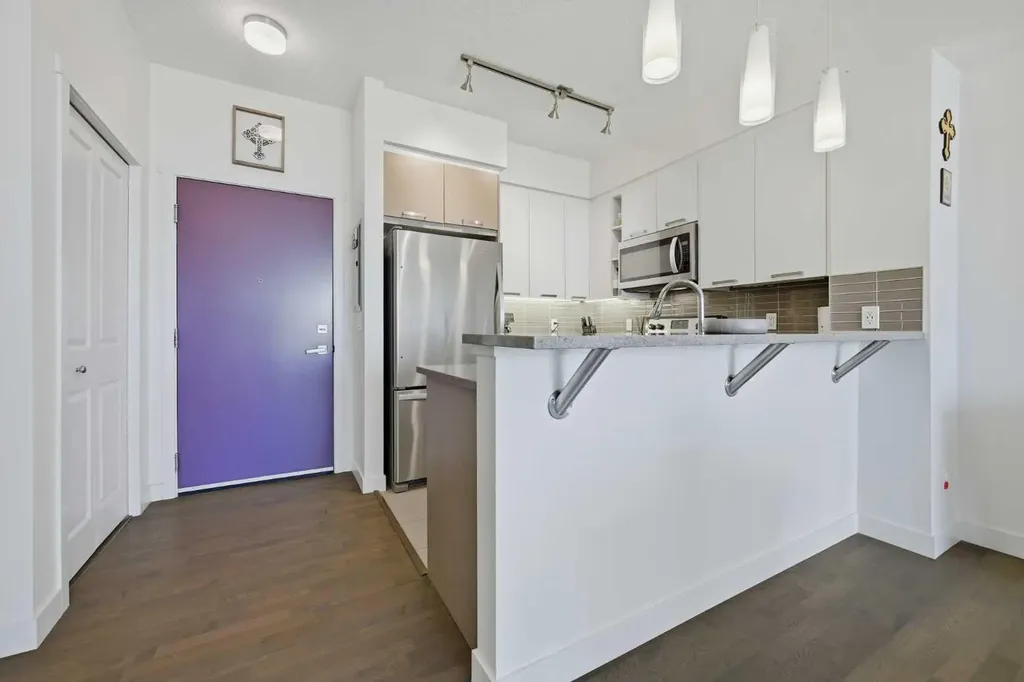 175 Silverado Boulevard SW Calgary AB T2X 0V5