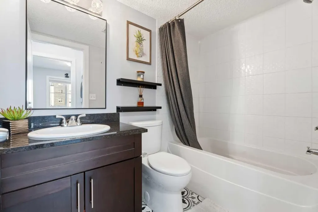 1317 27 Street SE Calgary AB T2A 4Y5