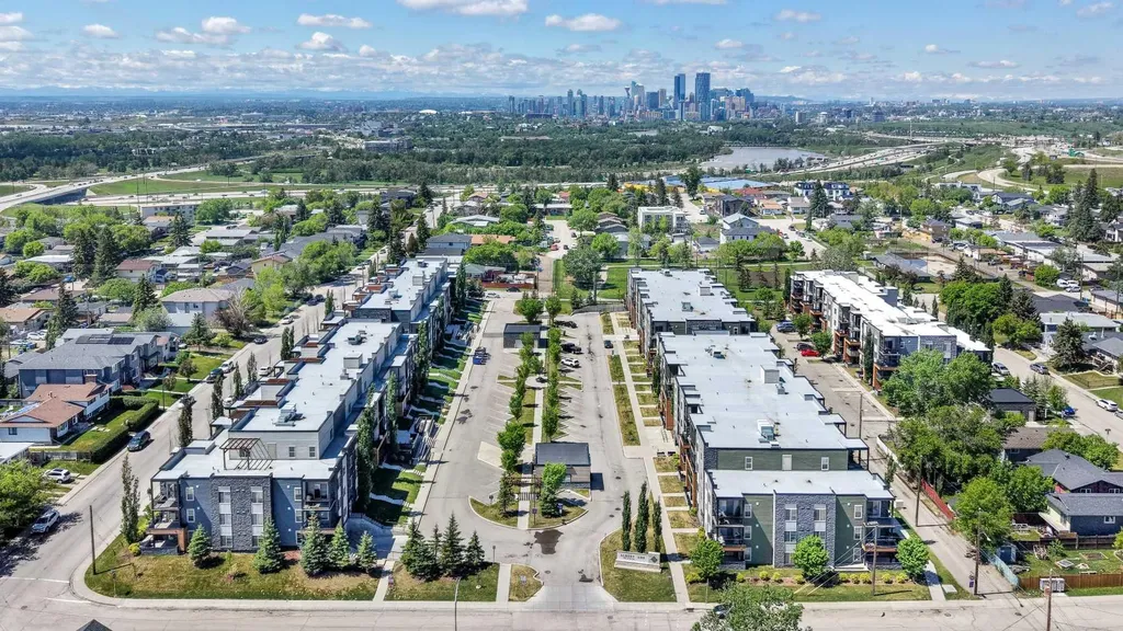 1317 27 Street SE Calgary AB T2A 4Y5