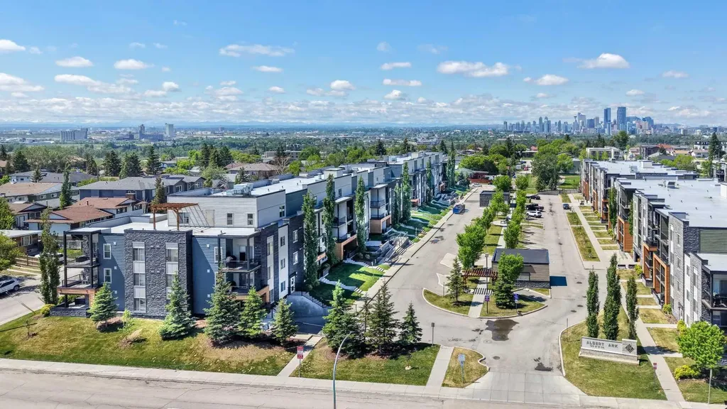 1317 27 Street SE Calgary AB T2A 4Y5