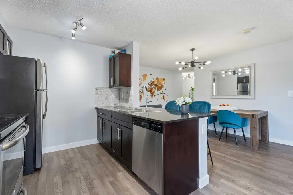 1317 27 Street SE Calgary AB T2A 4Y5