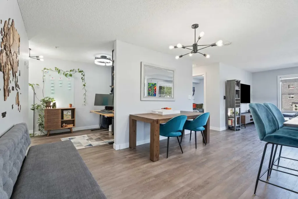 1317 27 Street SE Calgary AB T2A 4Y5